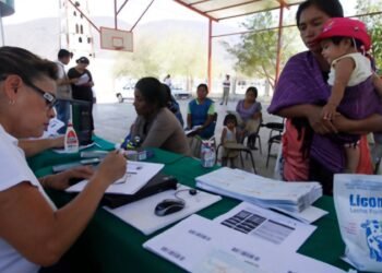 Amplían apoyo de leche para miles de hogares