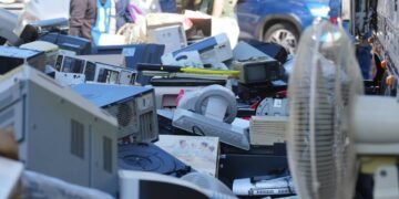 ¿Electrónicos olvidados? La UNAM te invita a donarlos o reciclarlos