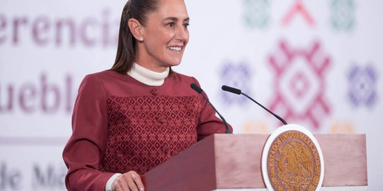 Sheinbaum descarta acción militar de EU en México tras llamada con Trump