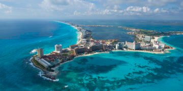 Vacaciones de fin de año rompen récords: turismo crece 7.5% en México