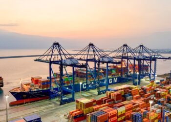 Arriba a Veracruz el CMA CGM ORFEO, el portacontenedores de mayor eslora