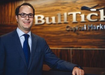 Reviven carpeta contra empresario por sobornos; promueve amparo tras reapertura de investigación