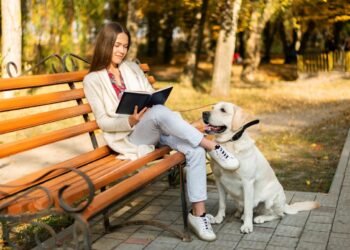 Congreso del estado analiza reformas contra la discriminación de animales de apoyo emocional