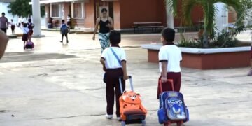 Escuelas laboran con normalidad y reportan niveles mínimos de ausentismo