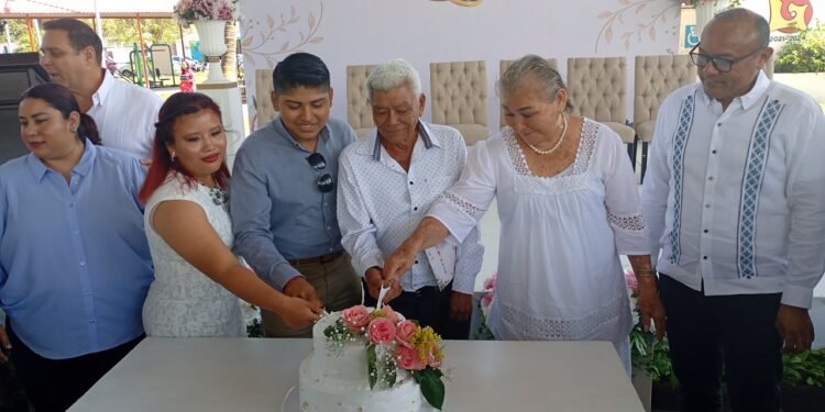 Chetumal se llena de amor con bodas colectivas
