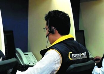 Arrendadora sancionada obtiene contrato millonario de la Fiscalía