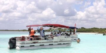 Bacalar intensifica limpieza y restricciones en la laguna previo a Semana Santa