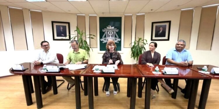 Preparan a pequeños y medianos negocios para vender productos en todo el mundo