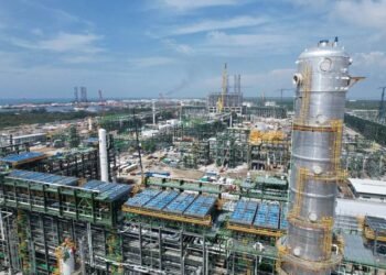 Refinería Olmeca enfrenta tercer incidente en semanas; activan protocolo ambiental