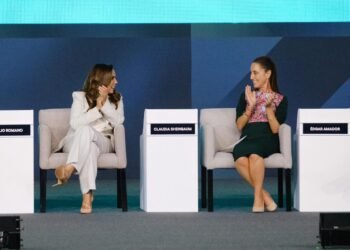 Quintana Roo busca evolucionar de destino turístico a hub financiero, invertirán 1.3 mmdd