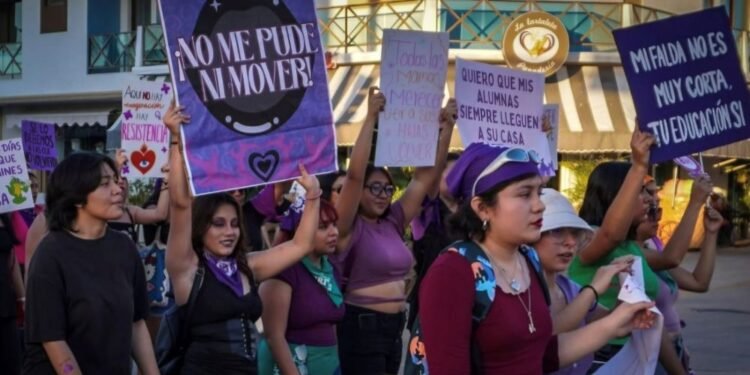 Grupos feministas alistan movilizaciones en Quintana Roo para este 8M