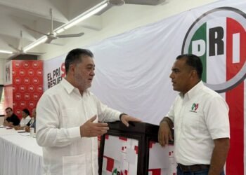 Entre redes y estatutos, PRI niega salida de Pedro Flota