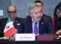 México escala presión internacional por muertes en centro migratorio de Adelanto en California