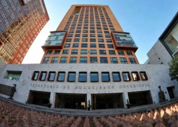 SRE mantiene alerta en Medio Oriente; 121 mexicanos han sido evacuados y no hay heridos