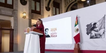 Sheinbaum envía Plan B electoral al Senado con recortes a privilegios