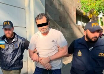 Cae contralmirante; Fernando Farías enfrenta cargos por huachicol y delincuencia organizada