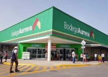 Acusan acto de discriminación contra joven con discapacidad visual en supermercado