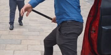 Ruletero y Uber se enfrentan con machete en mano; Gobierno advierte retiro de concesiones