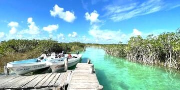 Proponen plan integral para consolidar a Mahahual sin depender de cruceros