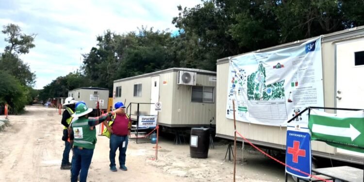 Royal Caribbean evalúa reinicio de labores en Mahahual tras fallo judicial que les favorece