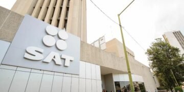 SAT presume devoluciones: autoriza más de 2 mil millones de pesos en saldos a favor de ISR