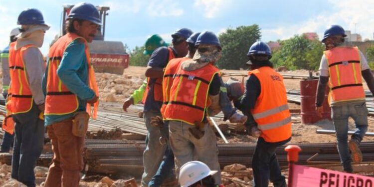 ¿Quién responde por las familias afectadas por el Tren Maya? Este es el costo social de la obra