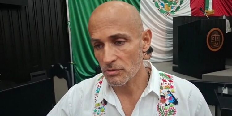 Exhortan a Mario Villanueva a respetar restricciones de prisión domiciliaria