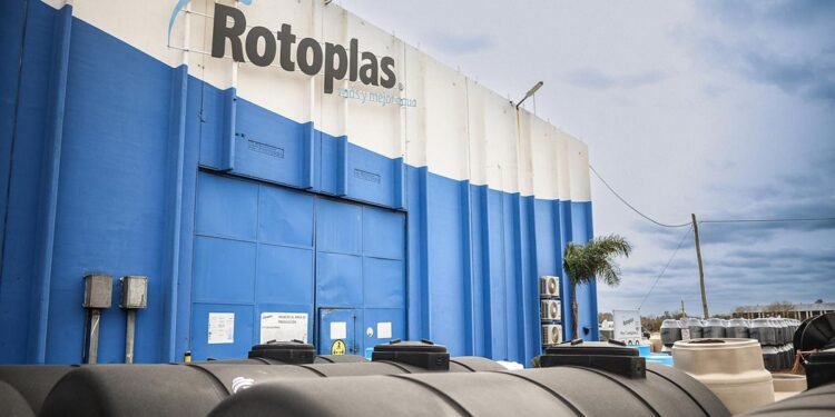 Presión por el agua obliga a empresas a replantear su operación en México