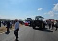 Ante cierres carreteros, gobierno defiende diálogo con transportistas