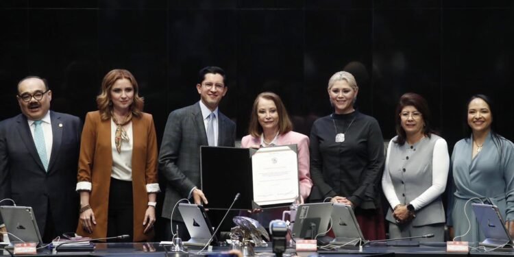 Roberto Velasco asume la cancillería mexicana tras ratificación del Senado