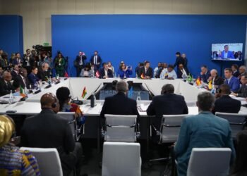 México impulsa agenda de paz y reforestación global en cumbre internacional en España