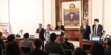 Rosa Icela destaca CURP biométrica como derecho y herramienta de identidad