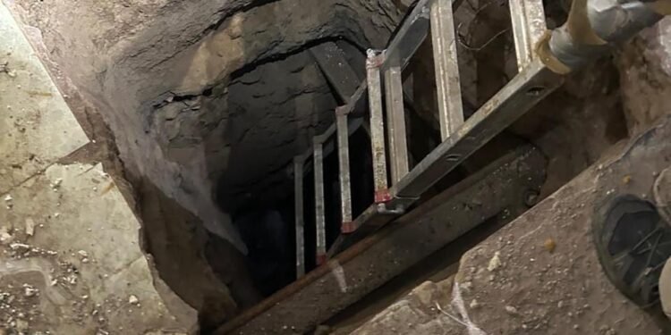 Aseguran en Sonora túnel clandestino usado por el crimen organizado hacia EU; hay un detenido