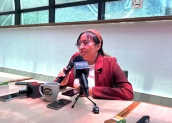 María Adela da la cara, desmiente secuestro y denuncia abusos por parte de su madre
