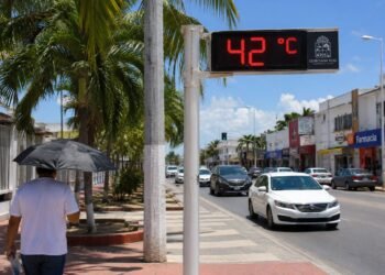 Quintana Roo se cocina bajo calor extremo; sensación térmica alcanzará hasta 42 grados