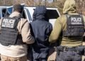 Al estilo vaquero “serán arrestados y deportados”: Embajada de EU endurece mensaje migratorio