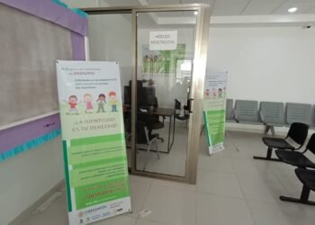 Si no puedes salir de casa, RENAPO planea llevarte la CURP biométrica. Esto plantea
