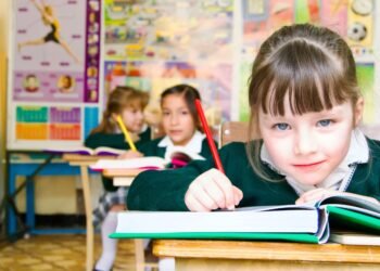 Millones de alumnos saldrán antes de vacaciones; SEP cambia calendario escolar