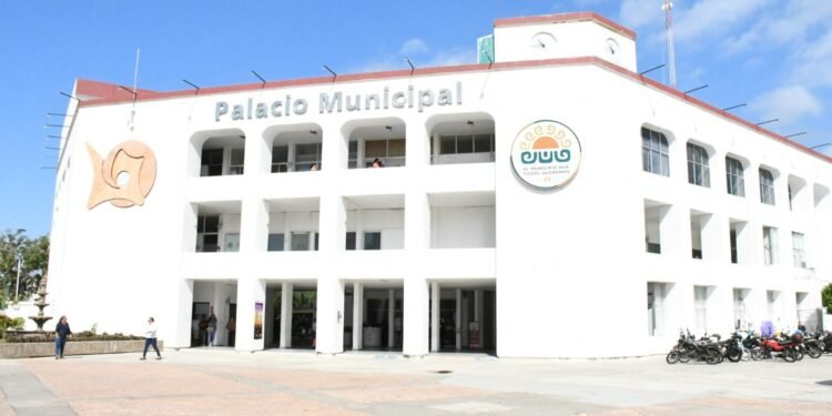 ¿Conoces a alguien que transforme Chetumal? Postúlalo a la Medalla al Mérito Ciudadano 2026