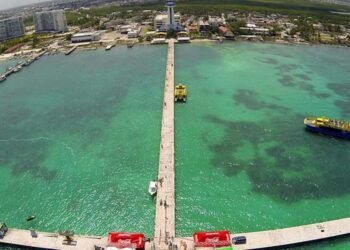 Estos son los cinco puertos que SEMAR cierra por mal clima; alertan por oleaje y riesgos marítimos