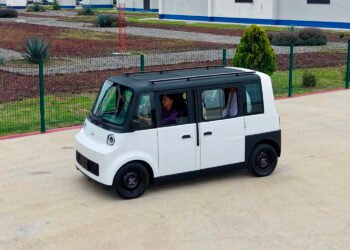 ¿Cómo funciona y cuánto cuesta? Presentan Olinia, el nuevo vehículo eléctrico hecho en México
