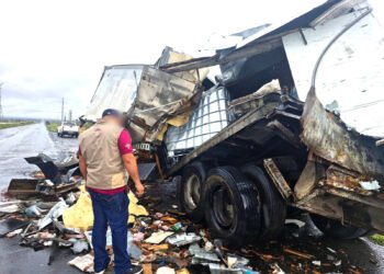 Profepa atiende derrame de 3 mil litros de residuos peligrosos tras accidente en Zacatecas