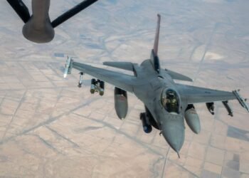 EU bombardea objetivos en Irán tras ataque a un buque en el estrecho de Ormuz