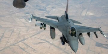 EU bombardea objetivos en Irán tras ataque a un buque en el estrecho de Ormuz