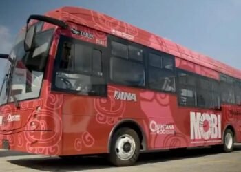 Taruk toma carretera: los primeros autobuses eléctricos mexicanos parten hacia Chetumal