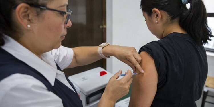 El brote crece otra vez; Quintana Roo confirma más casos de sarampión