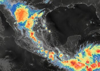¡No es ciclón, pero ya preocupa! El sistema que amenaza con más lluvias intensas en el sureste