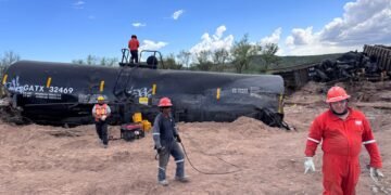 Ferromex deberá remediar el daño ambiental provocado por derrame químico en Sonora