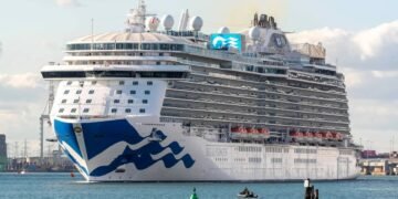 Tripulante del Regal Princess cae al mar frente a Cozumel; activan operativo de búsqueda
