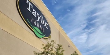 Tras el brote de “diarrea explosiva”, Taylor Farms retira lechuga mexicana de EU